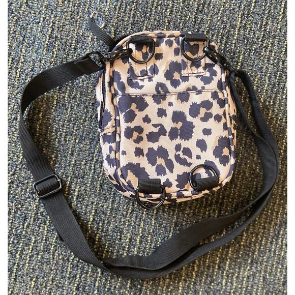 Vibe Festival Gear Crossbody Sling Bag for Women 4in1 from Recycled leopard - Picture 3 of 9